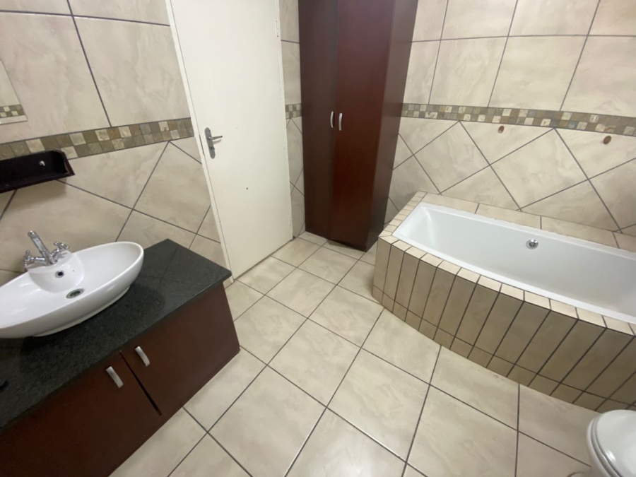 3 Bedroom Property for Sale in Waterval East North West